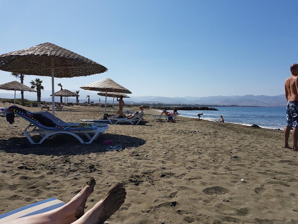 Ghaziveran Aphrodite Beachfront Penthouse Apartment מראה חיצוני תמונה